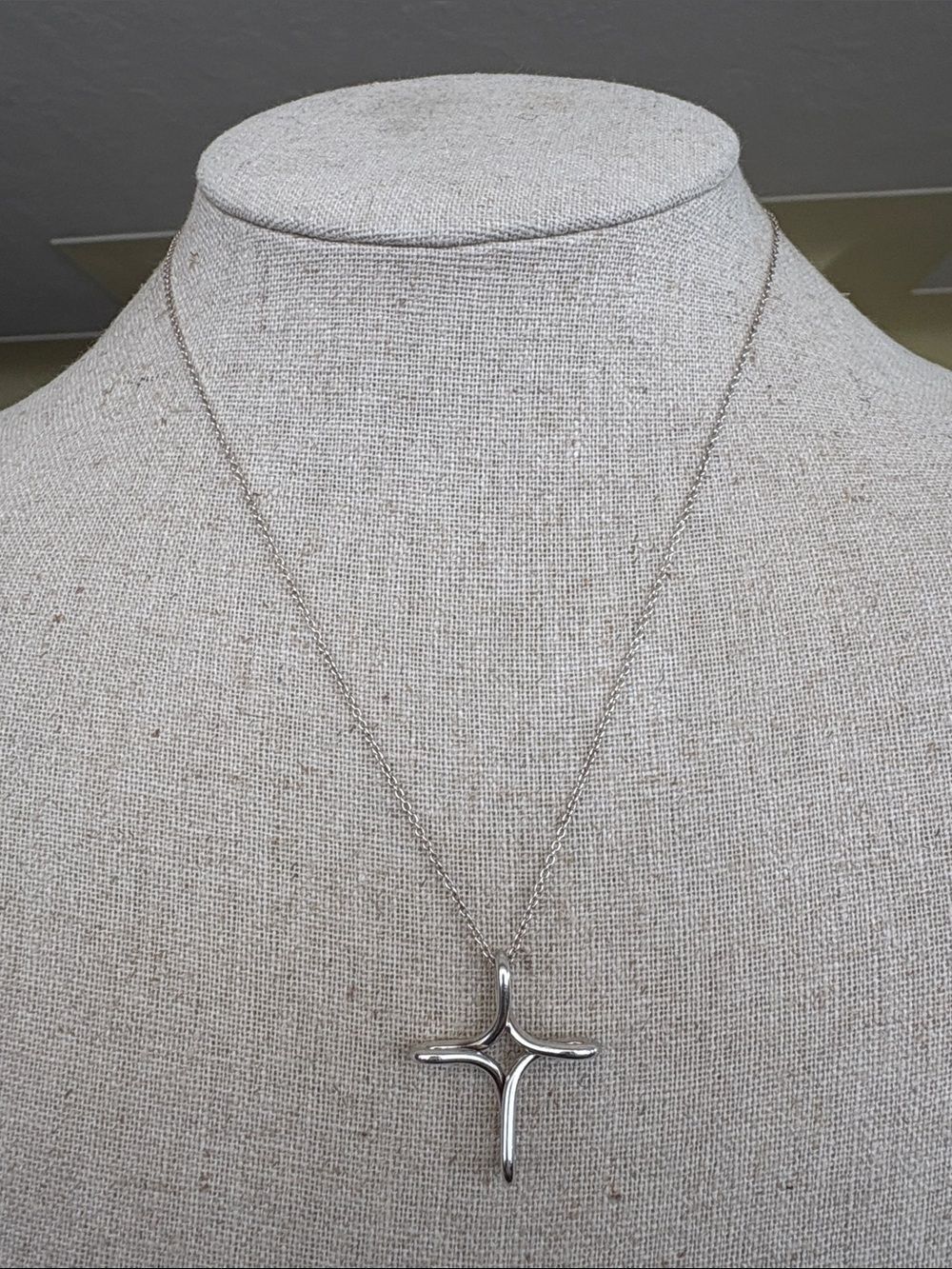 Tiffany & Co. Elsa Peretti Infinity Cross Medium 925 Sterling Silver (050826)